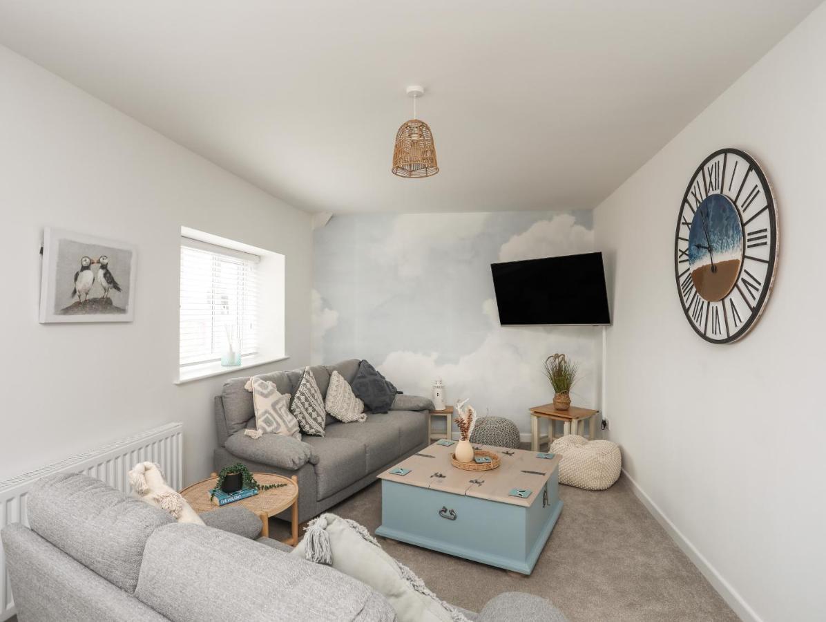 A Mor Lägenhet Llanfairpwllgwyngyll Exteriör bild